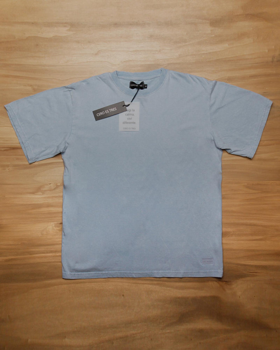 REMERA FRAPPE CELESTE