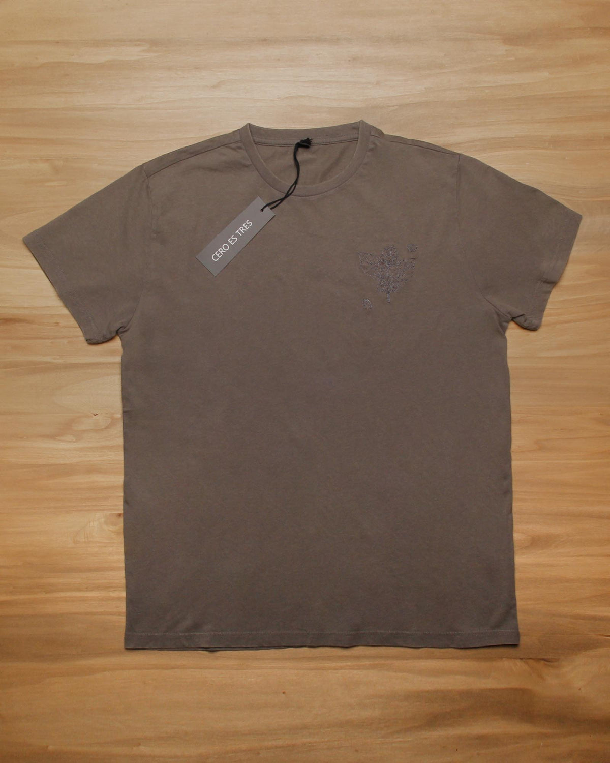 REMERA PUNCH GRIS